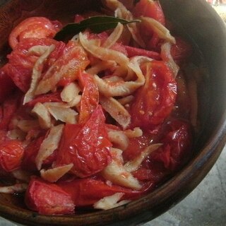 トマトと切干のローレル煮